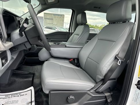 New 2024 Ford F250 XL w/ XL Chrome Package image 10
