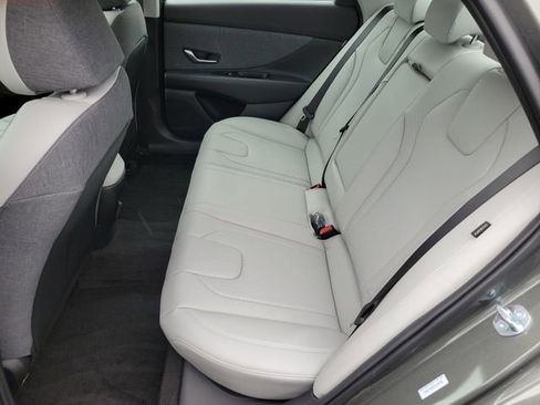 New 2026 Hyundai Elantra Limited FWD image 21