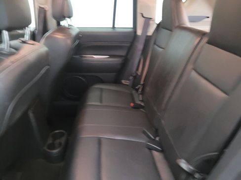 Used 2016 Jeep Compass High Altitude image 18