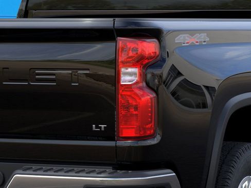 New 2025 Chevrolet Silverado 2500 LT w/ Safety Package image 11