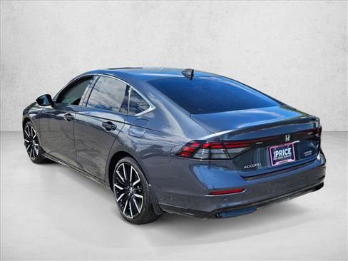 Used 2024 Honda Accord Touring image 8