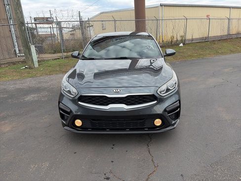 Used 2021 Kia Forte LXS image 2