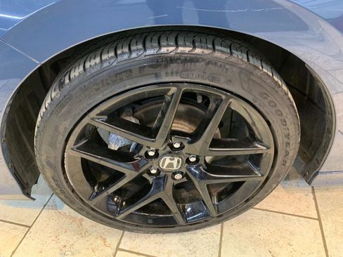Used 2025 Honda Civic Sport image 13