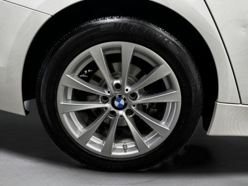 Used 2017 BMW 320i Sedan image 43