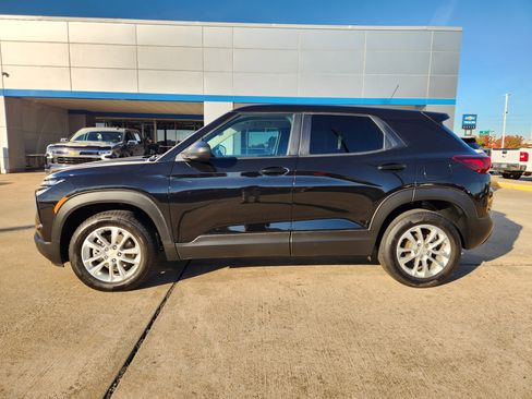 Certified 2024 Chevrolet TrailBlazer LS w/ LS Convenience Package image 5