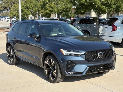 New 2026 Volvo XC60 B5 Ultra w/ Protection Package Premier image 4