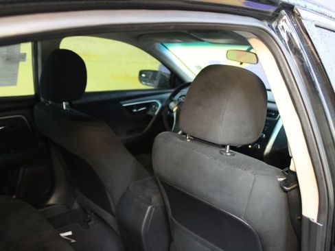 Used 2015 Nissan Altima 2.5 FWD image 10