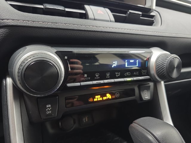 Certified 2024 Toyota RAV4 LE FWD image 19