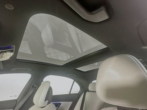 Used 2025 Mercedes-Benz C 300 Sedan image 22