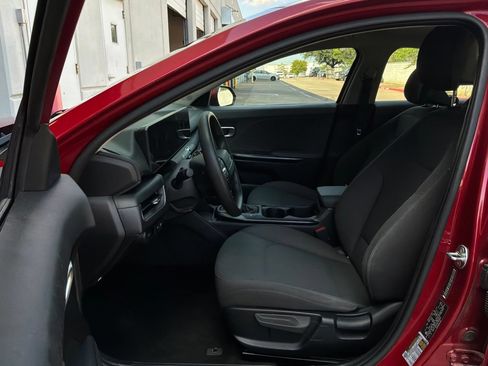 Used 2025 Kia K4 FWD image 10