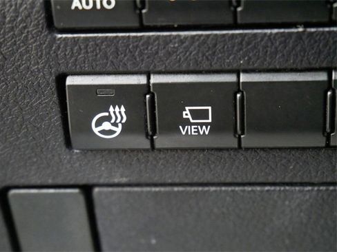 Used 2018 Lexus RX 450h AWD image 16