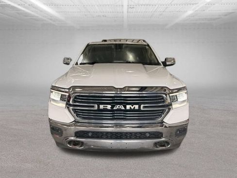 Used 2019 RAM 1500 Laramie AWD/4WD image 2