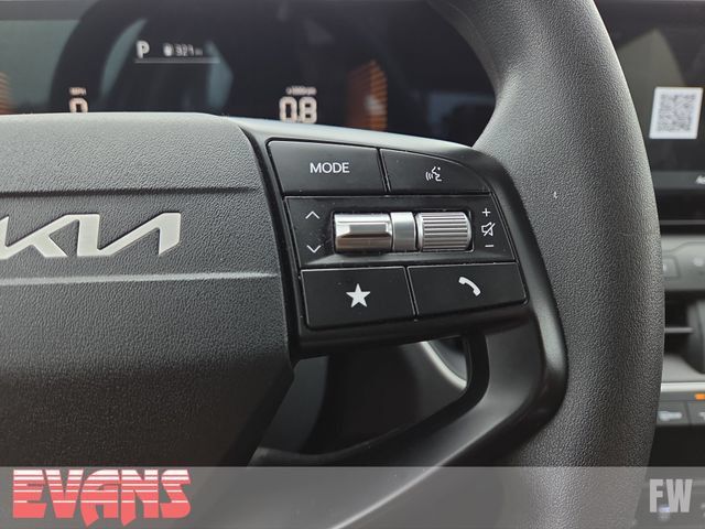Used 2025 Kia K4 FWD image 13