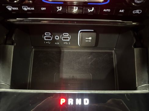 Used 2025 Jeep Grand Cherokee Altitude image 38