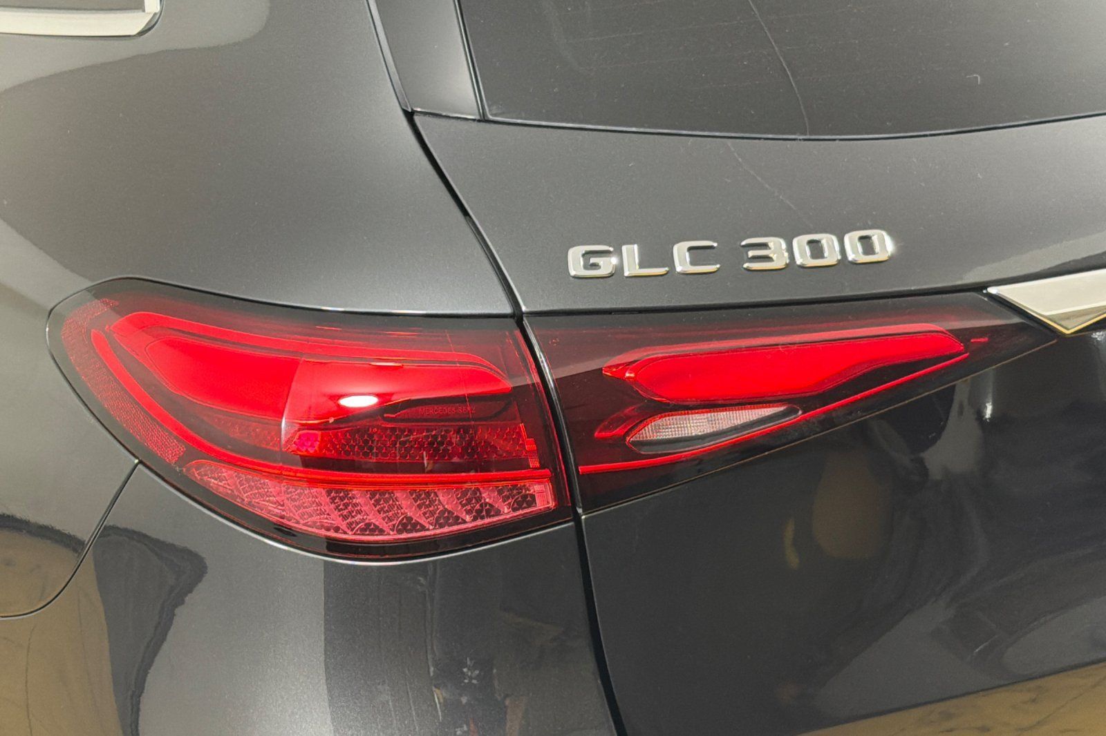 Used 2026 Mercedes-Benz GLC 300 image 26