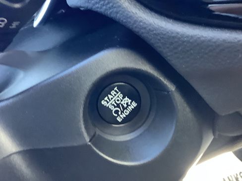 Used 2019 Jeep Compass Limited AWD/4WD image 17