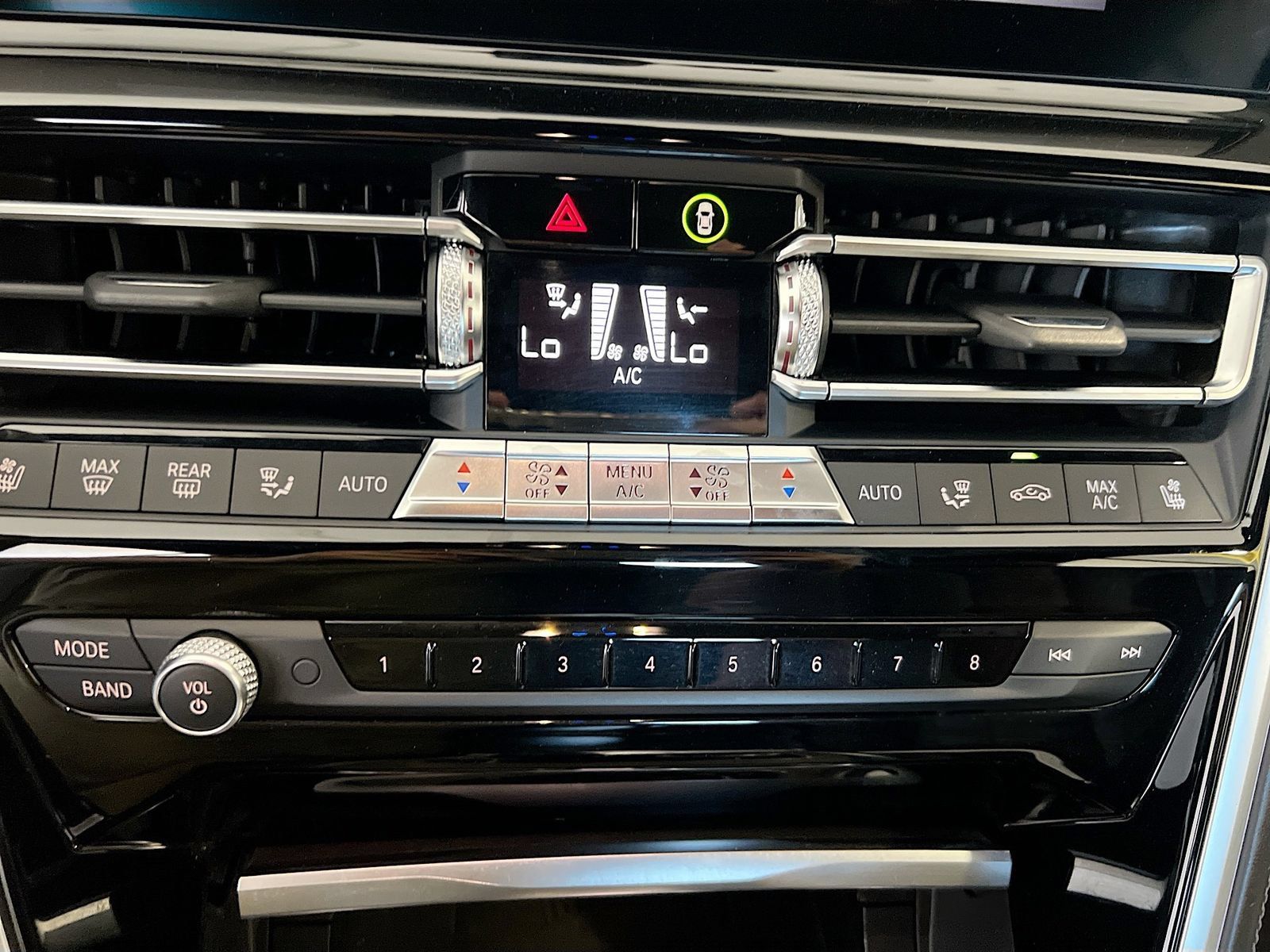 Used 2019 BMW M850i xDrive Convertible AWD/4WD image 15
