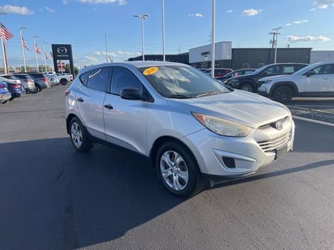 Used 2010 Hyundai Tucson GLS image 1