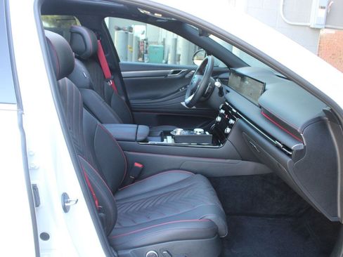 Used 2025 Genesis G80 3.5T Sport AWD/4WD image 17
