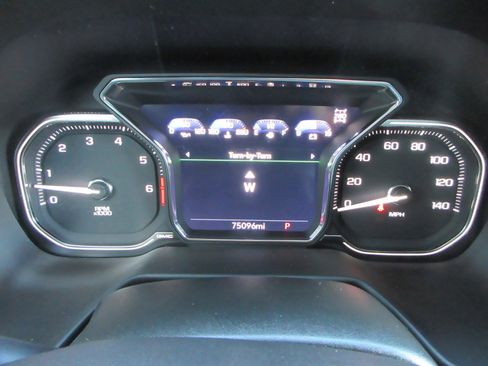 Used 2021 GMC Yukon SLE image 37