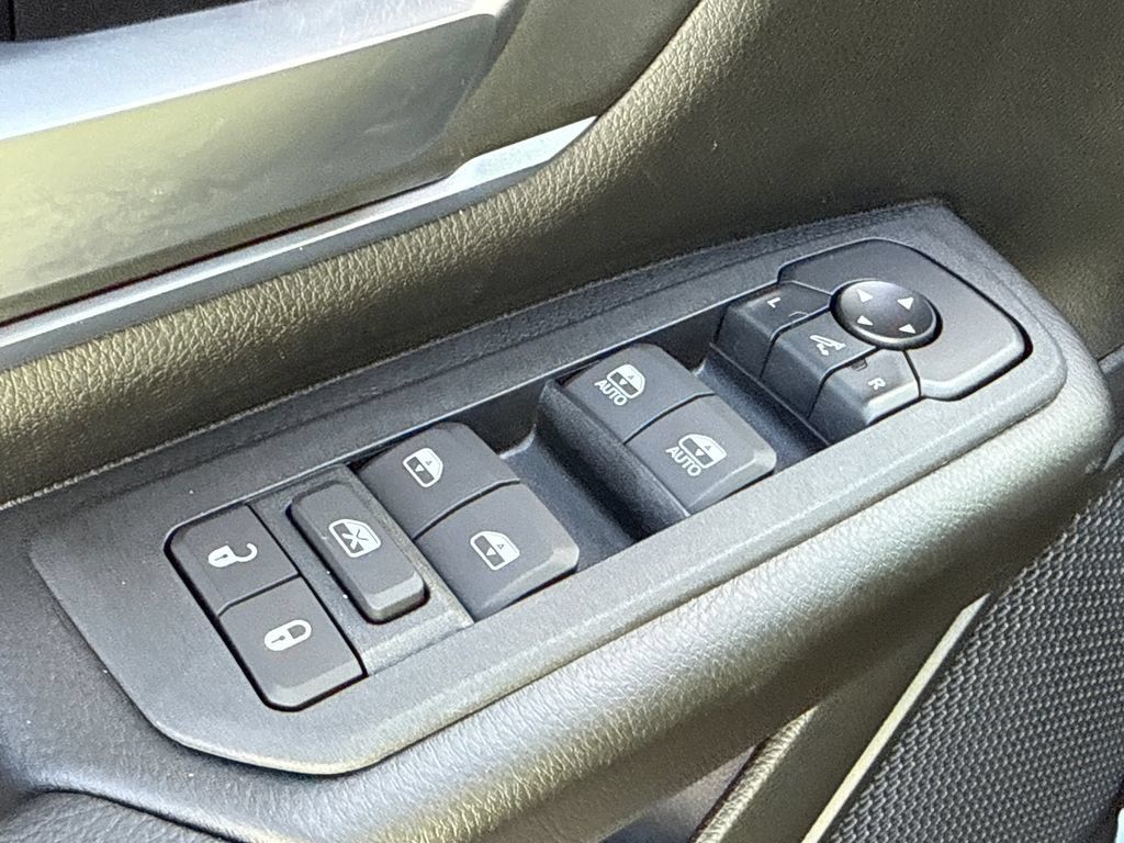 New 2027 RAM 1500 4x4 Crew Cab image 21