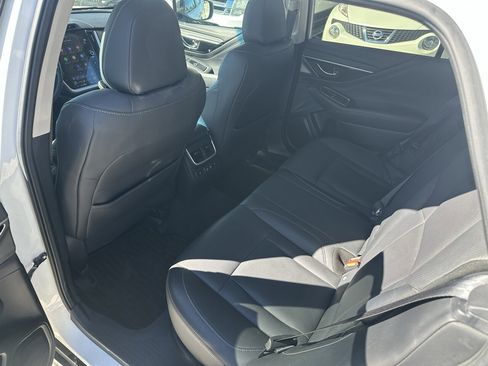 Used 2022 Subaru Outback Limited image 23