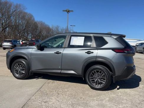 Used 2023 Nissan Rogue S image 6