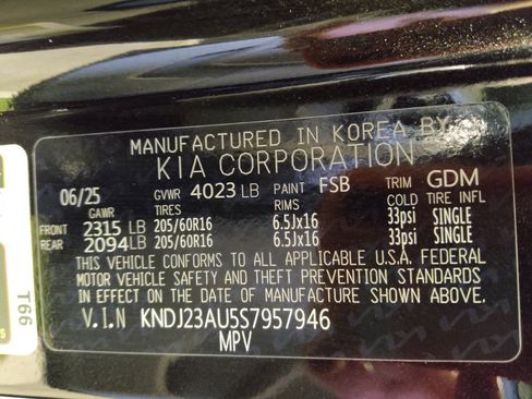 Used 2025 Kia Soul S image 33