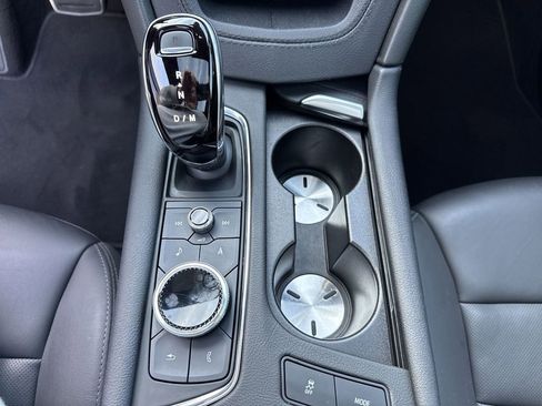 Used 2023 Cadillac XT5 Sportv w/ Technology Package image 16