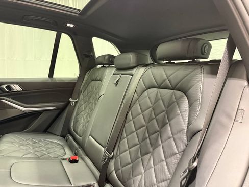 Used 2026 BMW X5 xDrive40i w/ M Sport Package AWD/4WD image 17