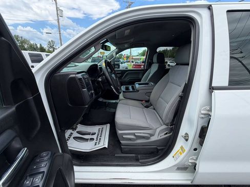 Used 2019 Chevrolet Silverado 2500 W/T AWD/4WD image 4