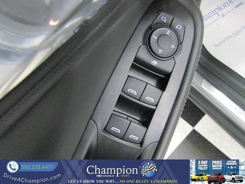 Used 2023 Buick Encore GX Preferred w/ Cold Weather Comfort Package AWD/4WD image 18