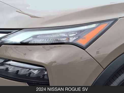 Certified 2024 Nissan Rogue SV w/ SV Premium Package FWD image 10