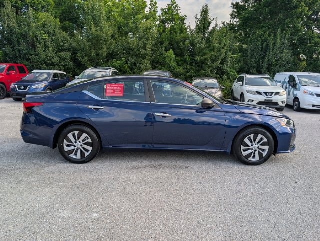 Used 2024 Nissan Altima 2.5 S FWD image 2