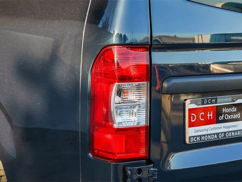 Used 2017 Nissan NV 3500 S w/ Power Package image 7