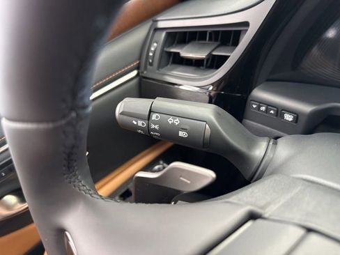 New 2025 Lexus ES 350 w/ Premium Package image 19