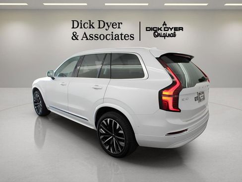New 2026 Volvo XC90 T8 Plus w/ Protection Package Premier image 4