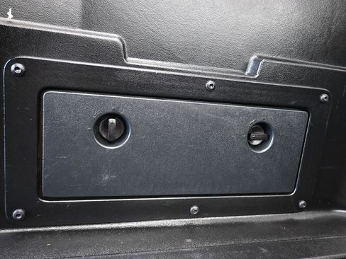 Used 2017 Toyota Tacoma TRD Off-Road image 50