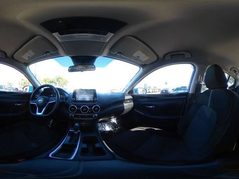 Used 2025 Nissan Sentra SV FWD image 41
