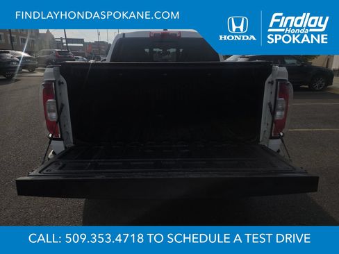 Used 2017 GMC Canyon SLE w/ SLE Convenience Package AWD/4WD image 11