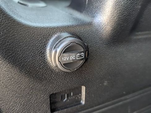 Used 2022 Jeep Wrangler Unlimited Sport AWD/4WD image 11