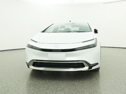 New 2026 Toyota Prius Plug-In Hybrid FWD image 31