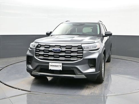 New 2025 Ford Explorer Active image 28