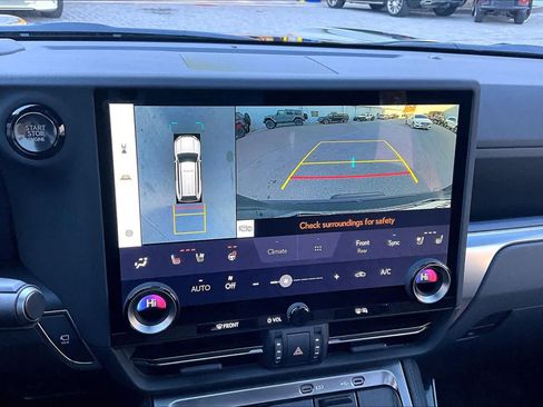 Used 2024 Lexus GX 550 w/ Accessory Package (2T) AWD/4WD image 44