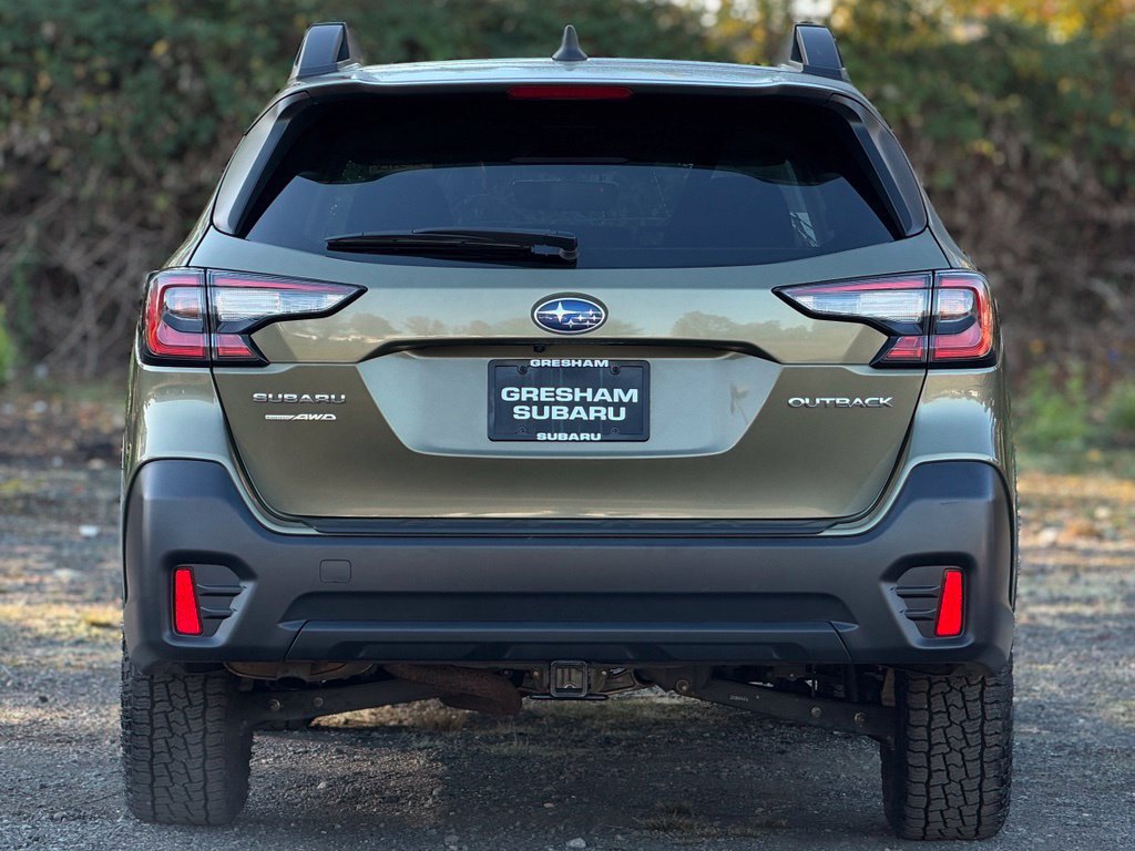 Used 2022 Subaru Outback Premium AWD/4WD image 7