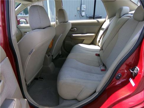 Used 2007 Nissan Versa Sedan w/ Convenience Pkg FWD image 8