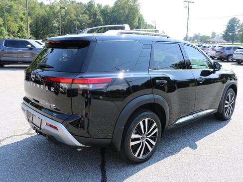 Used 2025 Nissan Pathfinder Platinum AWD/4WD image 7
