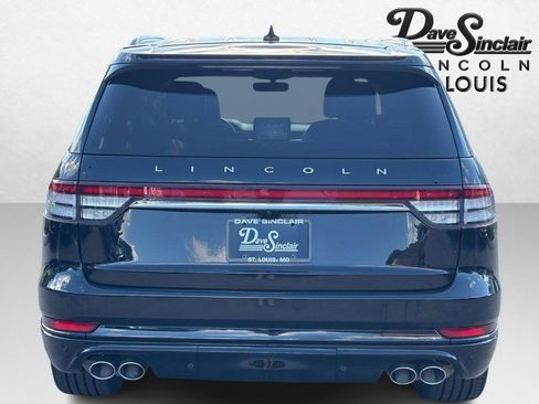 Certified 2023 Lincoln Aviator Reserve w/ Equipment Group 201A AWD/4WD image 4