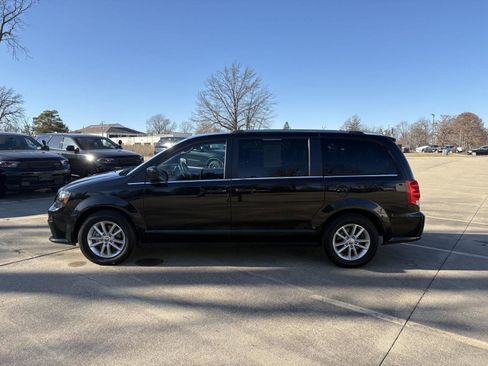 Used 2019 Dodge Grand Caravan SXT image 21