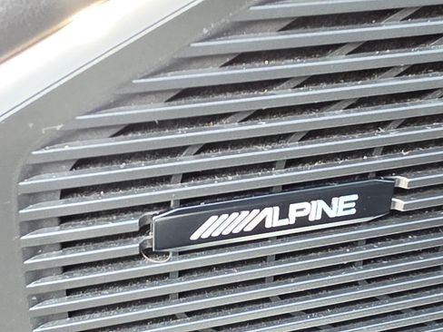 Used 2024 Jeep Wagoneer L Series II RWD image 21